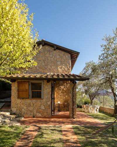 Casa Del Colle: Plant, Sky, Plant Community, Building, Window, Natural Landscape, Wood, Tree, Land Lot, Grass