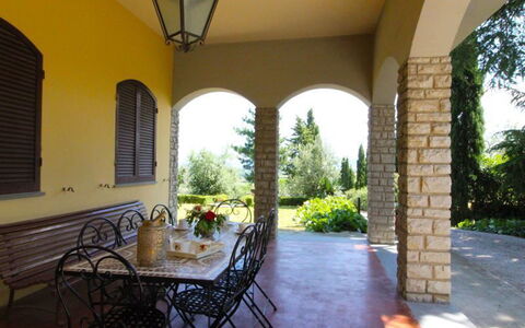 Il Poggiolo: Plant, Property, Building, Sky, Shade, Lighting, Window, Table, Interior Design, Street Light