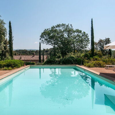 Lavacchio 10: Water, Sky, Plant, Property, Swimming Pool, Azure, Tree, Shade, Body Of Water, Leisure