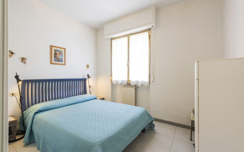 Casa Marina: Furniture, Building, Comfort, Window, Bed, Wood, Interior Design, Door, Floor