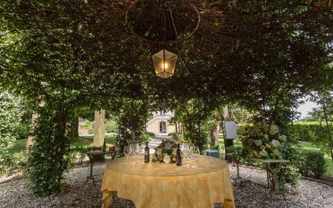Villa Vorno: Plant, Table, Property, Decoration, Building, Chair, Lighting, Tableware, Outdoor Table, Tablecloth