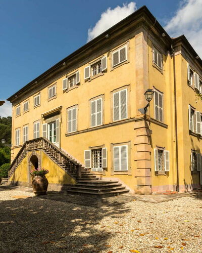 Villa Vorno: Sky, Plant, Building, Window, Cloud, Tree, Sunlight, House, Door, Residential Area