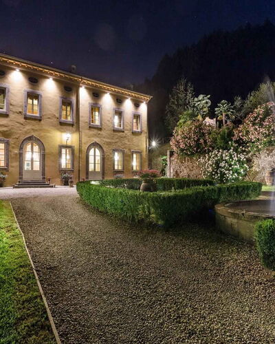 Villa Cantignano: Plant, Property, Sky, Water, Building, Green, Tree, House, Real Estate, Natural Landscape