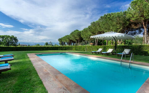 Villa Guamo: Water, Cloud, Sky, Plant, Swimming Pool, Tree, Nature, Blue, Azure, Shade
