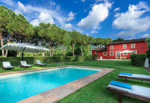 Villa Guamo: Cloud, Plant, Water, Property, Building, Sky, Swimming Pool, Tree, Azure, Outdoor Bench