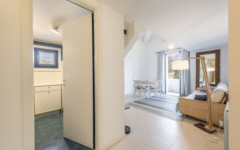 Residenza Morin: Building, Furniture, Hall, House, Wood, Comfort, Picture Frame, Floor, Flooring