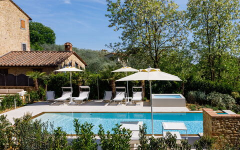 Villa Pianora: Water, Plant, Sky, Swimming Pool, Tree, Shade, Outdoor Furniture, Cloud, Leisure, Building