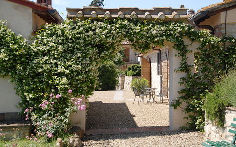 Borgo Delle Fonti: Plant, Flower, Building, Property, Window, Botany, Sky, Land Lot, House, Vegetation