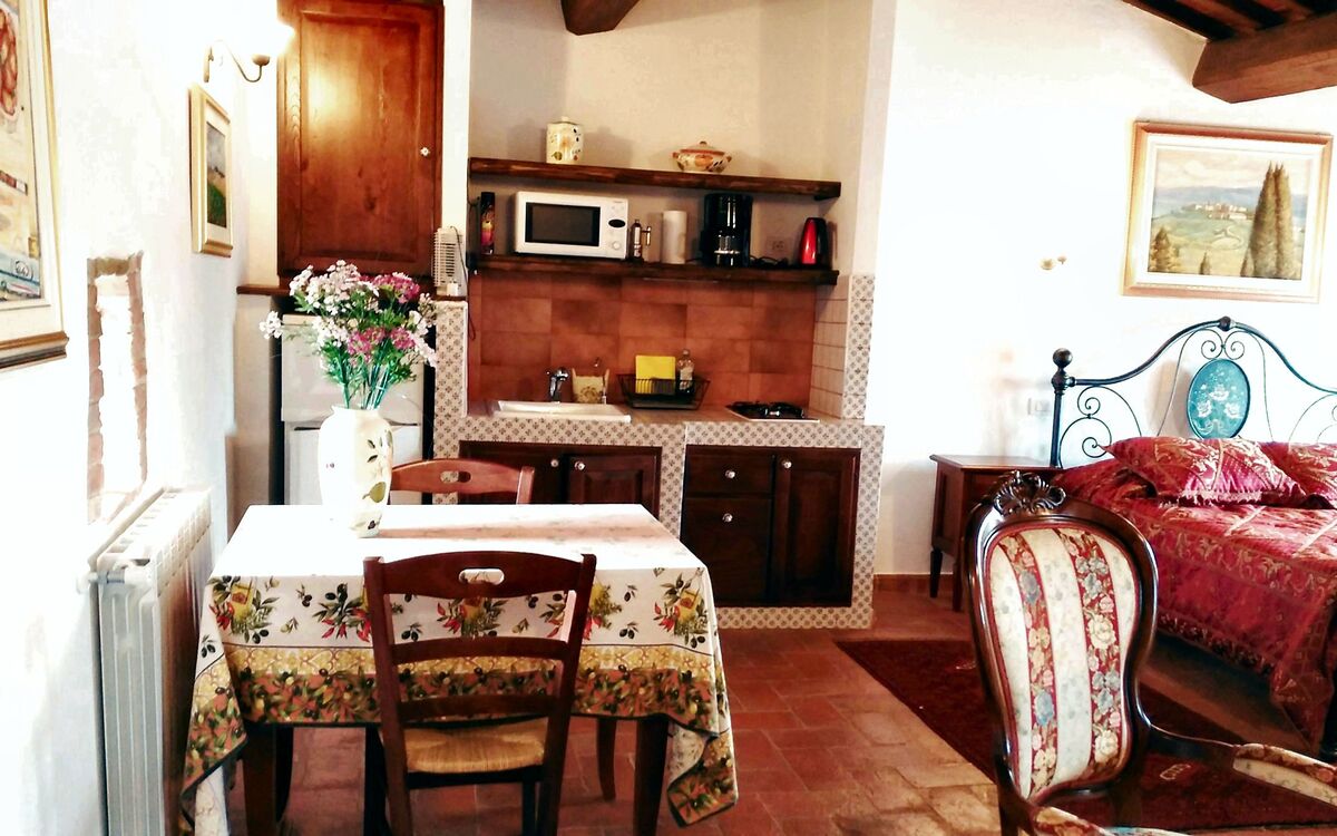 Accommodation:&nbsp;Viola