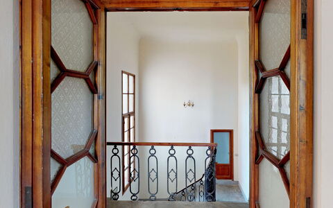 Villa La Cicogna Tuscany: Property, Building, Door, Wood, Interior Design, Floor, Wall, Line, House