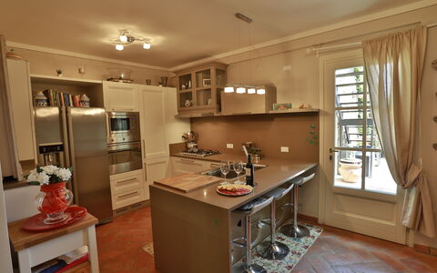 La Quiete: Cabinetry, Property, Furniture, Countertop, Window, Kitchen Appliance, Wood, Home Appliance, Kitchen, Table