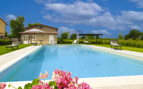 Casa Angela: Swimming Pool, Residential Area, Resort, Leisure, Thermae, Estate, Outdoor Furniture, Human Settlement, Villa, Hacienda