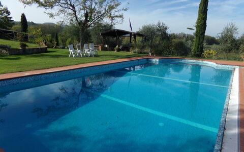 Il Campanile: Water, Plant, Cloud, Sky, Property, Swimming Pool, Tree, Azure, Shade, Body Of Water
