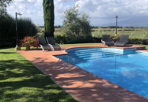 Il Campanile: Cloud, Water, Sky, Plant, Daytime, Property, Tree, Shade, Architecture, Natural Landscape