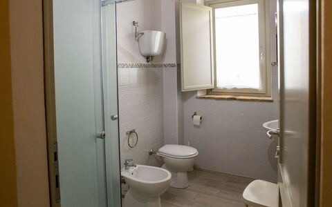 Villa Tavernacce: Property, Plumbing Fixture, Window, Building, Bathroom, Purple, Toilet Seat, Interior Design, Toilet