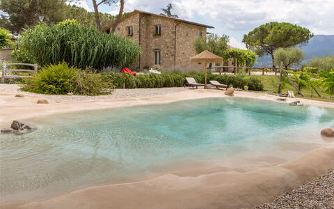 Villa Tavernacce: Water, Plant, Property, Building, Sky, Cloud, Tree, Azure, Window, Natural Landscape