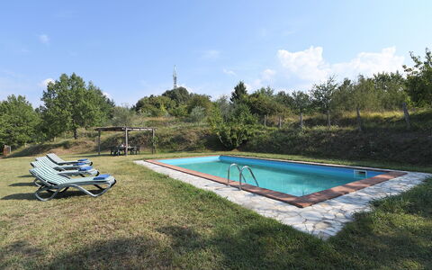 Villa Antelminelli: Sky, Water, Swimming Pool, Cloud, Shade, Natural Landscape, Tree, Rectangle, Outdoor Furniture, Leisure