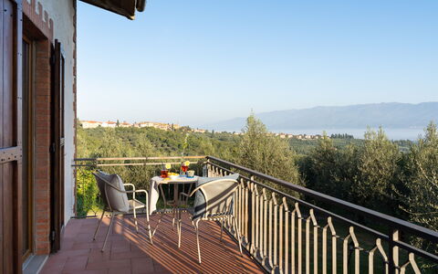Residenza la Casuccia: Sky, Wood, Building, Tree, Porch, Cottage, Real Estate, Fence, Landscape, Leisure