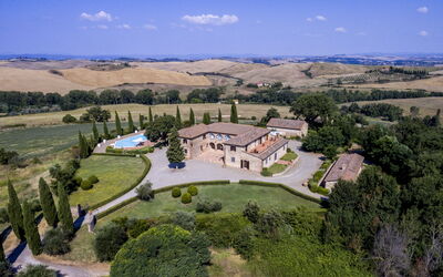 Villa Sulle Crete: Cloud, Plant, Sky, Tree, Nature, Land Lot, Landscape, Urban Design, Rural Area, Plain