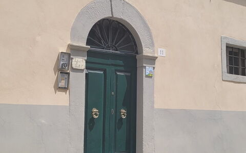 Casa Del Borgo: Window, Building, Blue, Door, House, Wood, Home Door, Tints And Shades, Facade