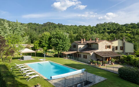 Il Mulino Di Vogognano - Subbiano, Private Pool, J: Plant, Cloud, Sky, Building, Property, Water, Swimming Pool, Nature, Tree, Land Lot