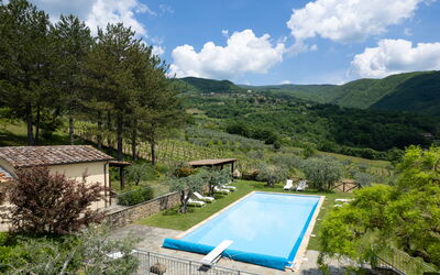Villa Olivi - Subbiano, Toscana, Pool And Nature: Plant, Water, Cloud, Sky, Property, Swimming Pool, Azure, Tree, Natural Landscape, Mountain