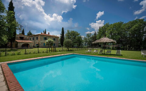 Belvedere - Falceto, Ambra, Toscana: Water, Cloud, Sky, Plant, Swimming Pool, Nature, Azure, Tree, Building, Body Of Water