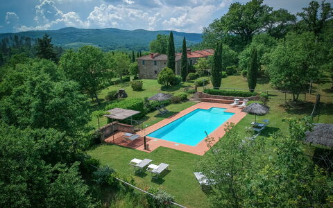 Borgo La Casina - Badia Agnano, Toscana: Cloud, Sky, Plant, Tree, Natural Landscape, Urban Design, Swimming Pool, Grass, Landscape, Leisure