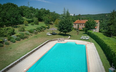 Fonte Nuova - Badia Agnano, Toscana: Water, Sky, Cloud, Plant, Green, Nature, Tree, Building, Swimming Pool, Natural Landscape