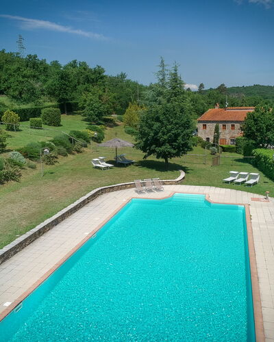 Fonte Nuova - Badia Agnano, Toscana: Water, Sky, Cloud, Plant, Green, Nature, Tree, Building, Swimming Pool, Natural Landscape