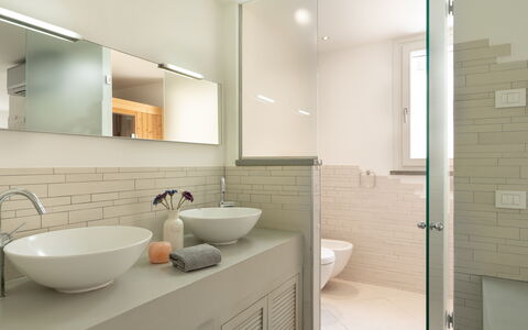 Luxury Green Marignana Villa, Versilia, Pool, Ac,: Mirror, Tap, Sink, Property, Plumbing Fixture, Bathroom Sink, Bathroom Cabinet, Bathroom, Cabinetry, Interior Design