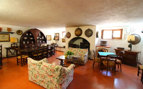 Pupa House: Picture Frame, Furniture, Couch, Table, Lighting, Wood, Interior Design, Floor, Living Room, Real Estate