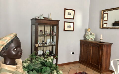 Villa Carsuga: Picture Frame, Property, Cabinetry, Interior Design, Wood, Plant, Flower, Flooring, Drawer, Building