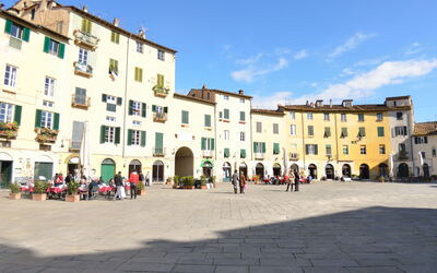 Casa Toto: Town Square, Town, City, Public Space, Human Settlement, Neighbourhood, Building, Plaza, Mixed-Use, Urban Design