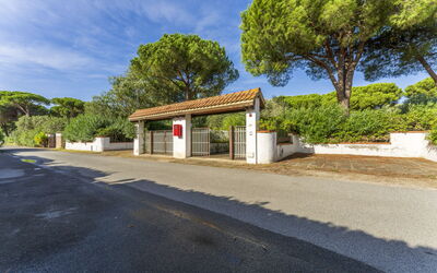 Giannella Apartment - Orbetello, Toscana: Sky, Cloud, Property, Plant, Road Surface, Tree, Asphalt, Shade, Land Lot, Neighbourhood