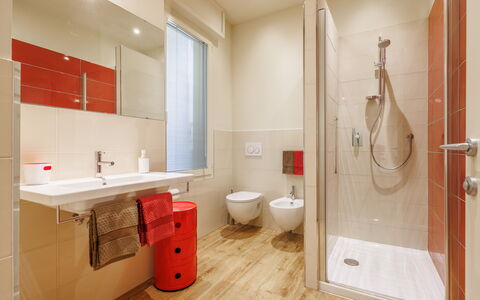 Lucy Florence Charming Modern Apartment Near Piazz: Plumbing Fixture, Property, Tap, Shower Head, Bathroom, Shower, Wood, Cabinetry, Mirror