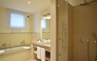 Accommodation:&nbsp;Fiordaliso 100.1