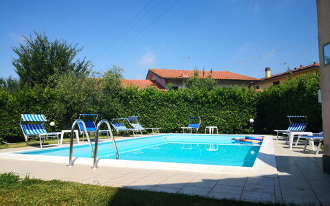 Franco House With Pool: Sky, Plant, Water, Building, Swimming Pool, Shade, Outdoor Furniture, Rectangle, Tree, Leisure