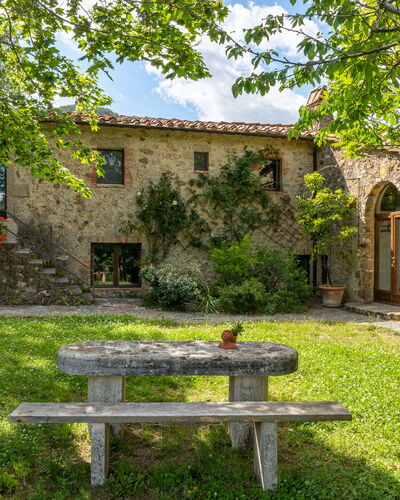 Villa Amiata: Plant, Building, Sky, Natural Landscape, Tree, Window, Vegetation, Architecture, Land Lot, Grass
