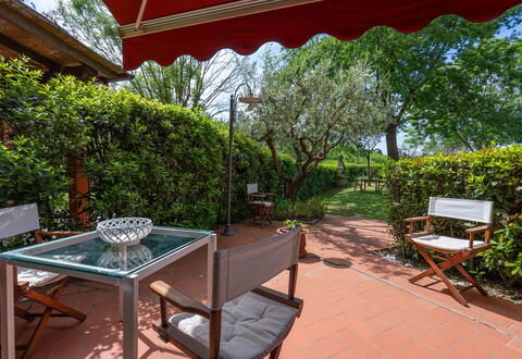 Casa Bellosguardo a Vinci: Plant, Furniture, Property, Table, Shade, Chair, Outdoor Furniture, Tree, Leisure, Outdoor Table