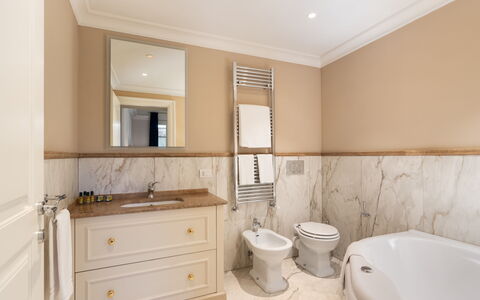 Bargello Penthouse Luxury Apartment in Florence by: Mirror, Plumbing Fixture, Bathroom Cabinet, Property, Sink, Cabinetry, Tap, Bathroom, Interior Design, Bathroom Sink