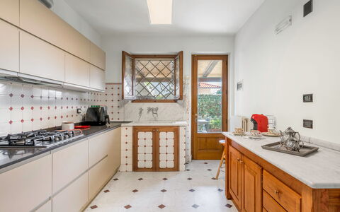 Villa Le Fontanelle In Forte Dei Marmi With Ac: Cabinetry, Countertop, Property, Furniture, Sink, Kitchen Sink, Kitchen, Drawer, Wood, Kitchen Stove
