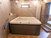 Casa Il Sogno With Private Jacuzzi In Pescia