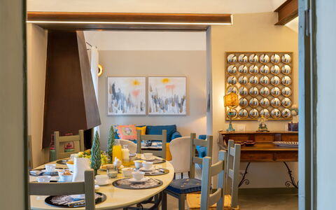 Sunset Sea View, Baratti, Populonia, Wifi, Ac: Table, Property, Furniture, Building, Chair, Wood, Interior Design, Flooring, House, Hardwood