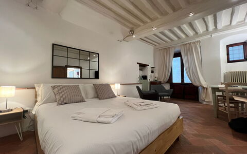 Vicolo Della Scala Rooms: Furniture, Building, Window, Comfort, Wood, Table, Lighting, Interior Design, Bed Frame