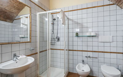 Accommodation:&nbsp;Monache 4 975.4
