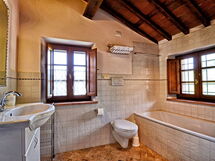 Villa La Corte In Lucca With Pool