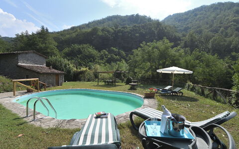 Casa Antelminelli: Water, Plant, Sky, Property, Cloud, Mountain, Swimming Pool, Nature, Outdoor Furniture, Body Of Water