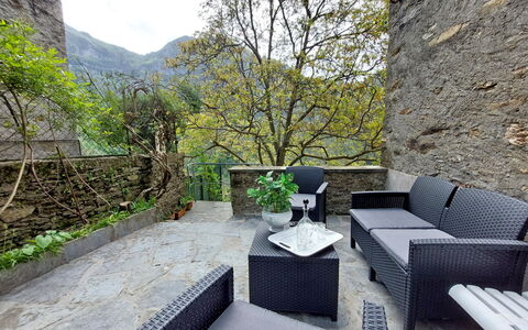 Casa Le Grotte: Sky, Plant, Building, Tree, Couch, Cloud, Studio Couch, Cottage, Real Estate, Flowerpot