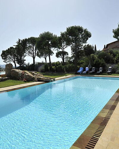 Maremma Retreat: Water, Sky, Plant, Property, Swimming Pool, Nature, Azure, Rectangle, Tree